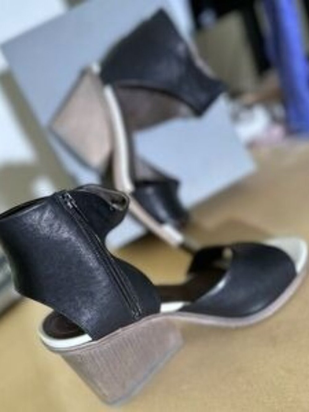 NIB Coclico Aster Chunky Heeled Sandals Black‎ Leather 41